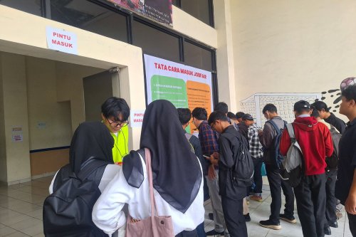 Sulitnya Cari Kerja di Usia 40-an, Pencari Kerja: Kami Masih Bisa