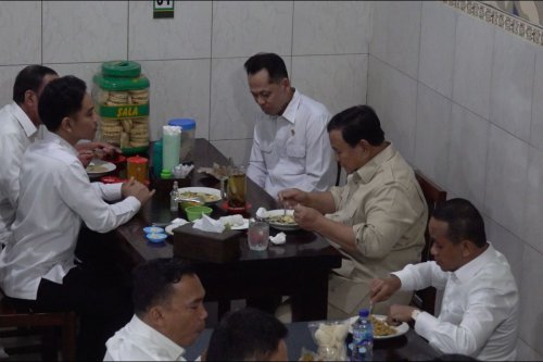Bakmi Jowo Jadi Menu Jokowi, Prabowo, dan Gibran saat di Solo: Intip Resep dan Bahannya!
