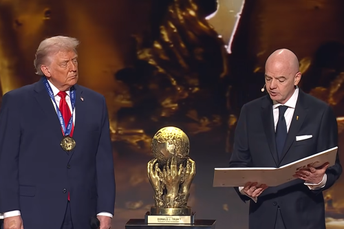 Respons Gianni Infantino atas Lelucon ke Fans soal Hadiah Perdamaian Donald Trump