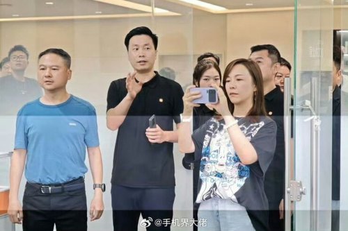Tampang Xiaomi 16 Pro Max Tertangkap Kamera, Punya Modul yang Tidak Biasa?