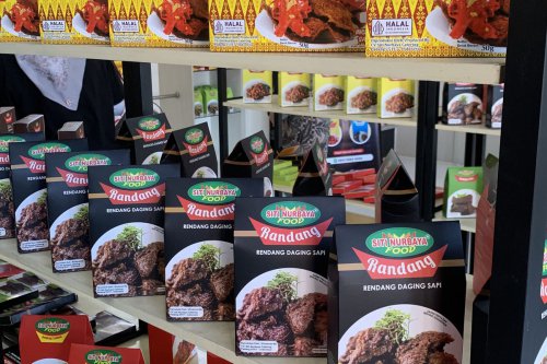 Top 9+ Oleh-oleh Khas Minangkabau, Bisa Beli Rendang dan Dendeng Balado