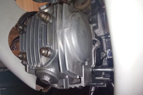 Cara Merawat Mesin Motor Agar Tetap Mengkilap dan Bersih