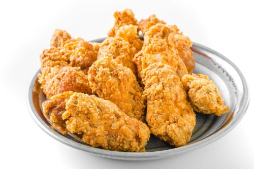 Cara Membuat Ayam Goreng Tepung Matang sampai Dalam, Ini Tekniknya!