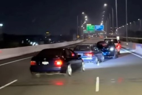 zig-zag, membahayakan, mobil, Polisi: Berkendara Zig-zag di Tol Bisa Ditindak
