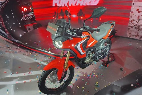Tourino 250 DX, QJMotor, Harga dan Spesifikasi QJMotor Tourino 250 DX di IIMS 2026