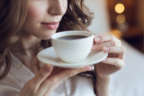 Studi Ungkap Minum Kopi 2&ndash;3 Cangkir Sehari Bisa Bantu Kurangi Stres