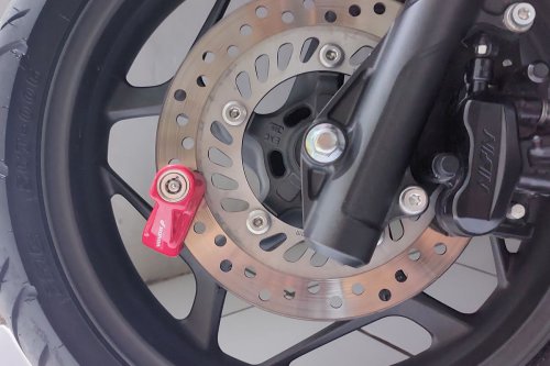Gembok Khusus Cakram Motor Bisa Kurangi Risiko Motor Dicuri