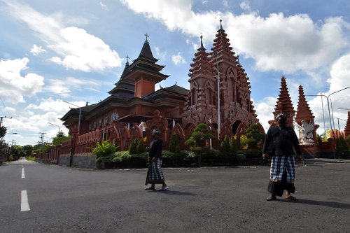 Syarat Menjadi Pecalang di Bali, Lebih dari Sekadar Penjaga Keamanan