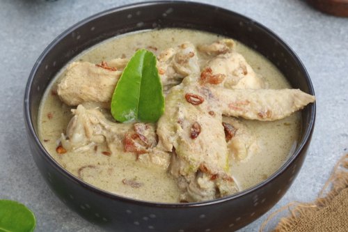 Resep Opor Ayam Lebaran, Pelengkap Makan Ketupat