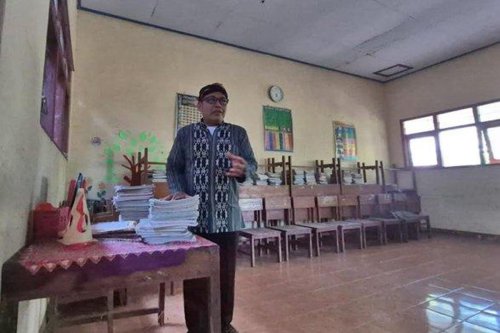 2 Tahun Tanpa Siswa Baru, Plt Kepala SDN Setono Ponorogo: Guru Ngajar Bangku Kosong,