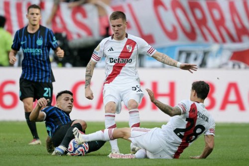 Hasil Inter Vs River Plate 2-0: Nerazzurri Juara Grup, Menang Lawan 9 Orang