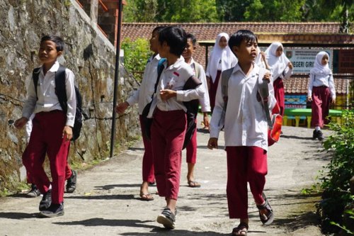 Kata-kata motivasi belajar, hari pertama masuk sekolah, tahun ajaran baru, kata-kata motivasi belajar, Tahun ajaran baru, kata-kata motivasi belajar untuk siswa, kata-kata motivasi belajar singkat, kata-kata motivasi belajar untuk anak sd, kata-kata motivasi belajar menjadi lebih baik, kata kata motivasi belajar, kata kata motivasi belajar untuk siswa, hari pertama masuk sekolah 2025, tahun ajaran baru 2025, 40 Kata-kata Motivasi Belajar, Semangat untuk Tahun Ajaran Baru 2025