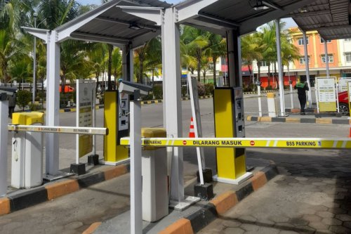 biaya tambahan, Gubernur DKI Jakarta, Rio Octaviano, parkir cashless, Jakarta Wajibkan Sistem Parkir Cashless, Apa Kata Operator?