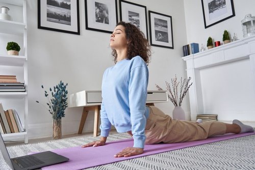 Tak Hanya Bantu Tubuh Lentur, Yoga Juga Baik untuk Kesehatan Mental
