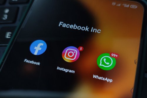 Top 20+ Juta Orang Tinggalkan Facebook, Instagram, dan WhatsApp