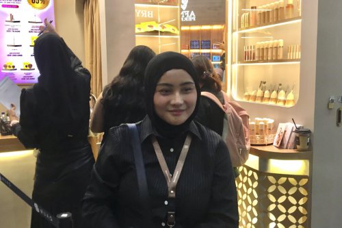 Top 5+ Tips Makeup Tahan Lama dari Anya Qomarry di Jakarta X Beauty 2025