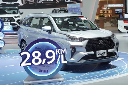 Mau Kredit Mobil Toyota Hybrid? Ini Syarat dan DP yang Perlu Disiapkan