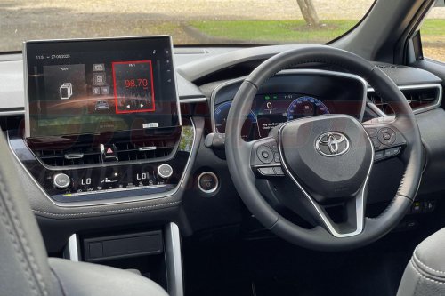 Apa yang Baru di Kabin Toyota Corolla Cross Hybrid Facelift?