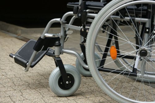 Kursi Roda Disalahgunakan di Bandara India, Penumpang Disabilitas Rugi