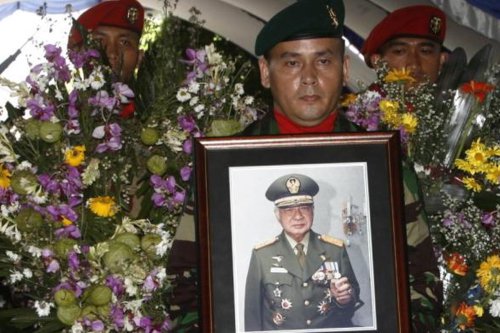 Soeharto, presiden soeharto, sejarah soeharto, soeharto meninggal, soeharto meninggal 27 Januari 2008, Soeharto pahlawan nasional, presiden soeharto diusulkan jadi pahlawan nasional, Kontroversi Soeharto, Soeharto Wafat di Usia 86 Tahun dan Catatan Kesehatannya Sejak Lengser