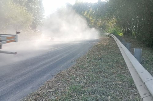 Erupsi Gunung Lewotobi Laki-laki Ganggu Akses Sikka&ndash;Flores Timur