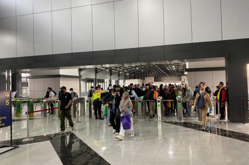 Pengoperasian Gedung Baru Stasiun Rangkasbitung, Penataan Jalur dan Peron Stasiun Rangkasbitung Lebih Efisien, Fasilitas Publik dan Akses Penumpang, Kemudahan Akses di Jam Padat, Disambut Respons Positif Penumpang, Gedung Baru Stasiun Rangkasbitung Ultimate Mulai Beroperasi, Bisa Tampung 83.000 Penumpang