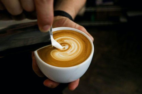Top 15+ Kafe Estetis di PIK yang Asyik buat Nongkrong dan WFC, Ada yang Sedia Printer Gratis