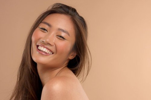 Top 5+ Warna Rambut untuk Kulit Sawo Matang, Bikin Wajah Lebih Cerah