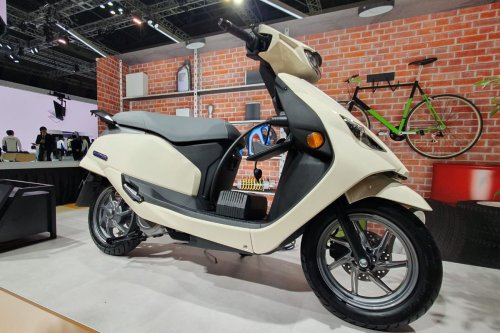 Suzuki, skutik listrik, Suzuki Motor Corporation, Japan Mobility Show 2025, suzuki e-address, e-address, Suzuki e-Address: Skutik Listrik dengan Desain Proporsional