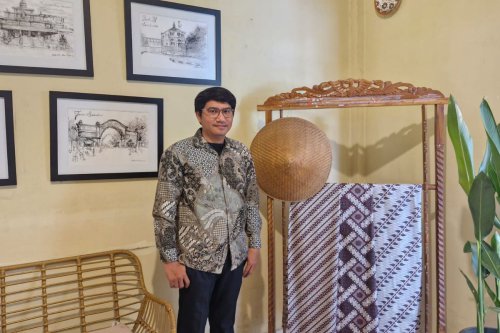 Hari Ibu, Hari Ibu Indonesia, kuat itu ibu, Rasa Bangga Harko pada Istri Bekerja yang Tetap Prioritaskan Anak