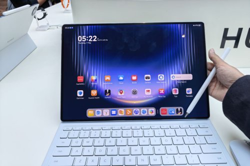 Saya Menjajal Huawei MatePad Pro Max Langsung di Thailand, Setipis Biskuit