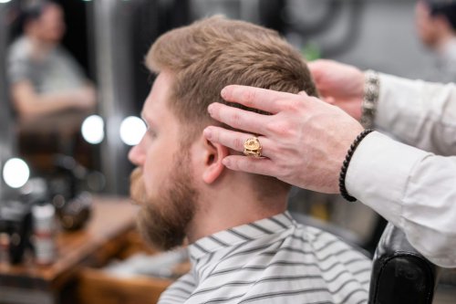3 Potongan Rambut Jigrak Pria agar Tetap Stylish Menurut Ahli