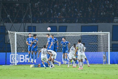 Babak I Persib Vs Bali United 0-1: Free Kick Irfan Jaya Jadi Pembeda