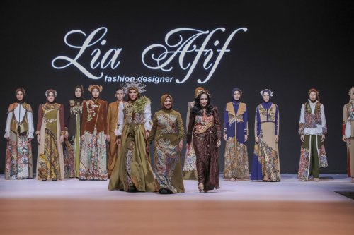 baju Muslim, Lia Afif, Keagungan Batik Tanahan dalam Koleksi Baju Muslim Karya Lia Afif