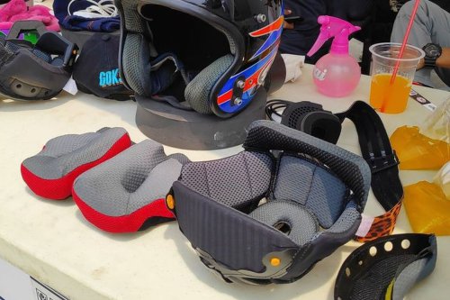 Busa Helm Cepat Bau? Ini Cara Mengatasinya