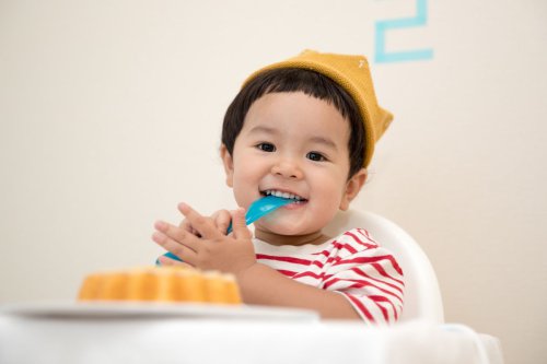 MPASI, MPASi, Camilan sehat, camilan untuk bayi, Bolehkah Memberi Camilan Kemasan saat Anak MPASI?