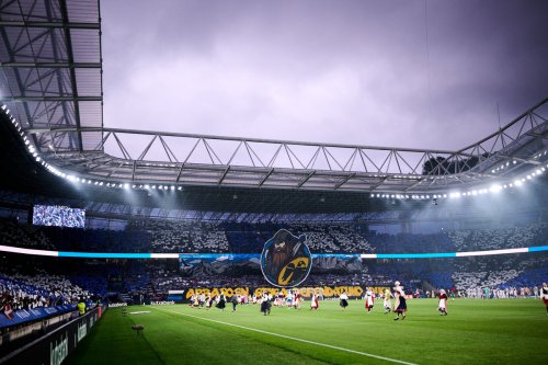 Real Sociedad Vs Athletic Bilbao: Tifo Penuh Makna dan Keramahan Mendieta