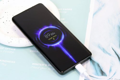juice jacking, charger, Apa Itu Juice Jacking? Modus Baru yang Bisa Curi Data dari Charger Publik