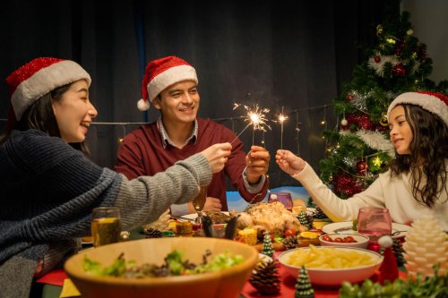 Top 5+ Tradisi Perayaan Natal yang Aneh di Dunia