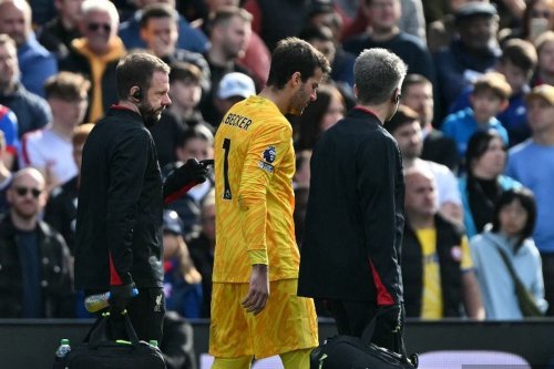Liverpool Darurat Jelang Laga Berat, Alisson Becker Akan Absen Panjang