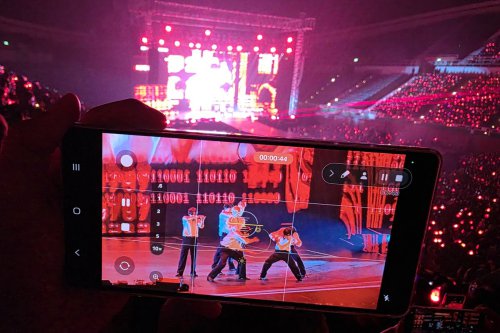 Hasil Foto Konser NCT 127 Taipei dengan Galaxy S25 Ultra dari Jarak 100 Meter