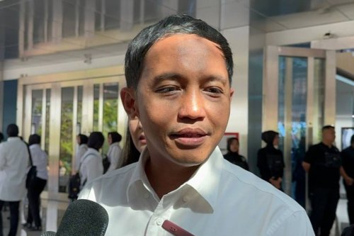 Raja Juli Antoni, menhut raja juli, menhut raja juli antoni, Menhut Raja Juli diminta mundur, Menhut tidak paham soal kehutanan, Saat Menteri Kehutanan Disebut Tidak Paham soal Kehutanan