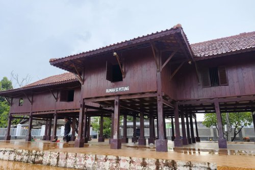 Mengapa Orang Betawi Pakai Sapaan "Gue-Elu"?