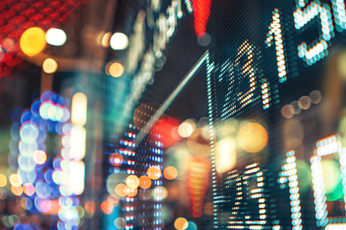 Pesta pora Wall Street dan munculnya "PDB Hantu",  Firma riset investasi Citrini Research, bersama analis Alap Shah merilis laporan The 2028 Global Intelligence Crisisberisi memo makro ekonomi fiktif yang seolah-olah ditulis pada 30 Juni 2028. Prediksinya mengerikan, ekonomi dunia bakal terdampak kehadiran AI., Lingkaran setan efisiensi perusahaan, Ilusi efisiensi dan perang harga yang berdarah, Puncak krisis, Negara defisit dan jaring pengaman yang jebol, Moral of the story..., Skenario Krisis 2028 saat AI Gantikan Manusia Terlalu Cepat