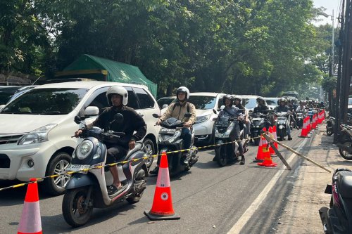 ngeblong, disiplin, berkendara, Mengapa Pengendara di Indonesia Masih Sulit Tertib di Jalan?