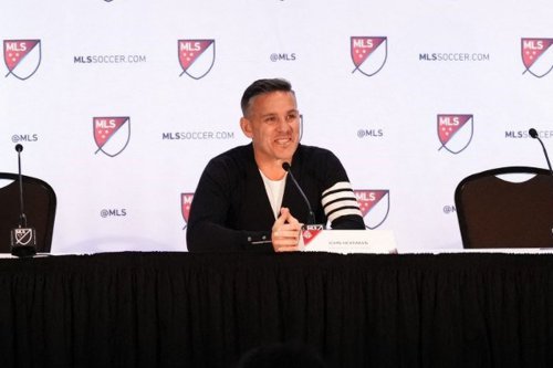 John Herdman Siap Pakai Asisten Pelatih Lokal di Timnas Indonesia