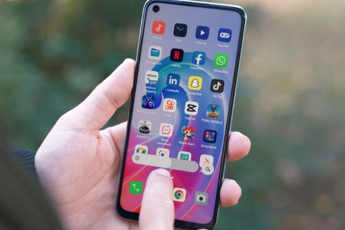 Mengapa HP Ketika Dicas Tidak Mengisi? Ini Penyebabnya