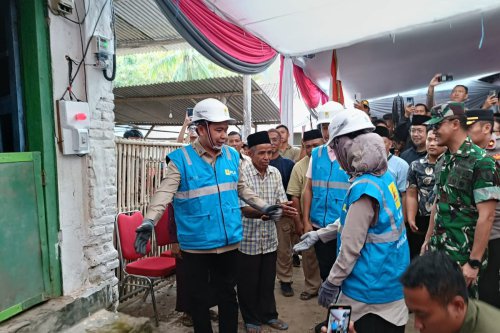 Jelang HUT ke-80 RI, Warga Dusun Bandealit Jember Nikmati Listrik Pertama Kali&nbsp;