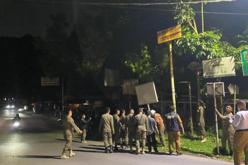 Usai Disorot Presiden Prabowo, Pemkab Bogor Tertibkan Baliho Reklame dan Atribut Semrawut