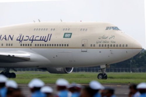 Mengapa Ada Tulisan "God Bless You" di Pesawat Sipil dan Militer Arab Saudi